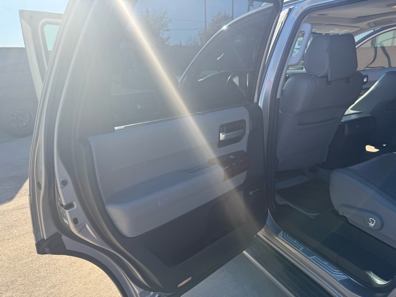 Toyota Sequoia Plantium 4WD 2008 Toyota Sequoia Plantium 4WD 2008