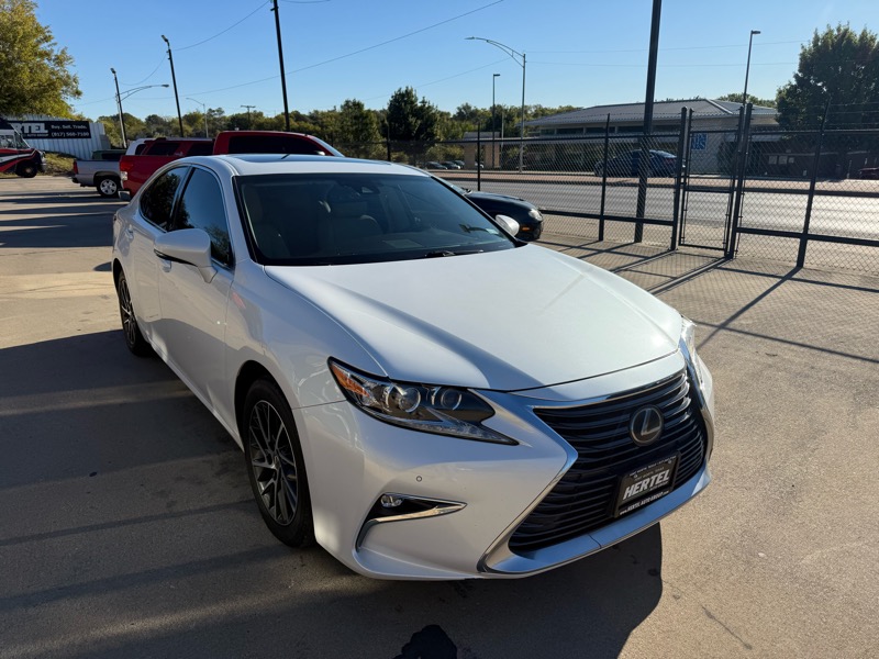 Lexus ES 350 Sedan 2016 Lexus ES 350 Sedan 2016