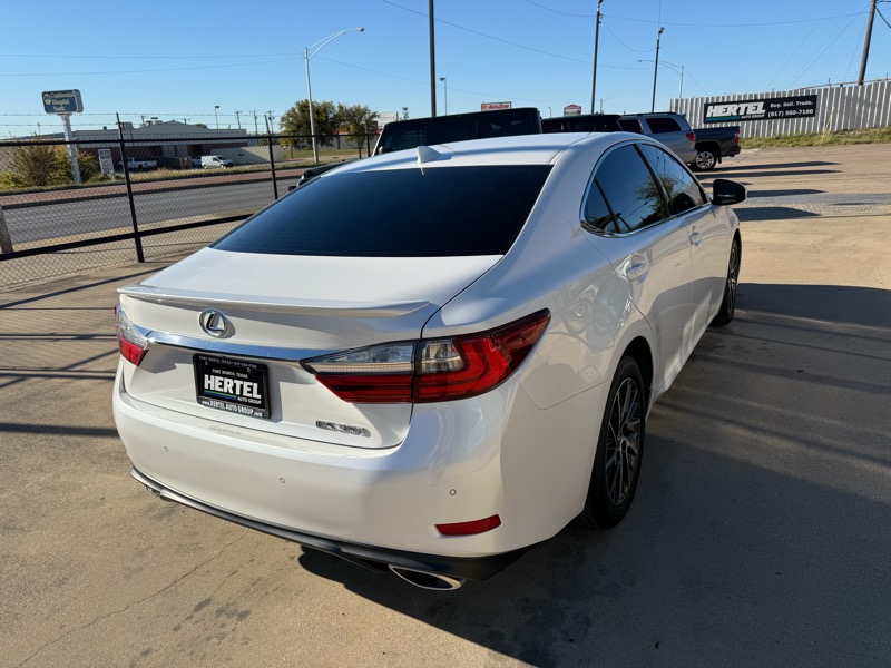 Lexus ES 350 Sedan 2016 Lexus ES 350 Sedan 2016