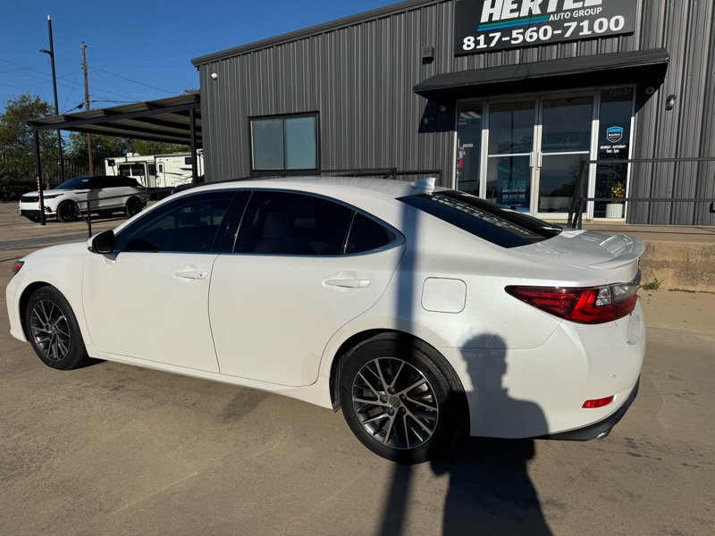 Lexus ES 350 Sedan 2016 Lexus ES 350 Sedan 2016