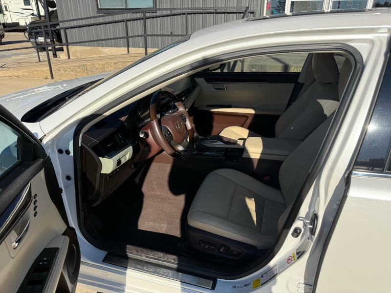 Lexus ES 350 Sedan 2016 Lexus ES 350 Sedan 2016