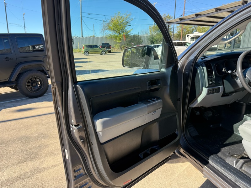 Toyota Tundra Tundra-Grade Double Cab 4.6L 2WD 2013 Toyota Tundra Tundra-Grade Double Cab 4.6L 2WD 2013