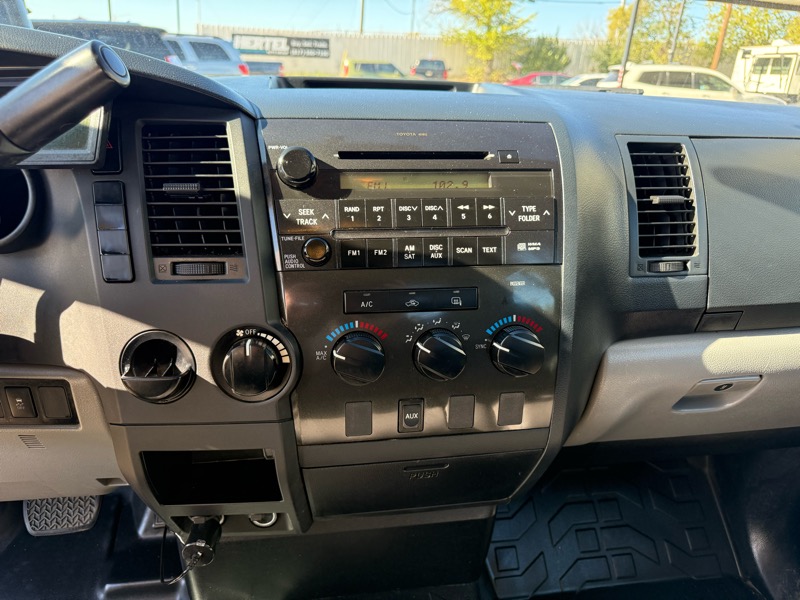 Toyota Tundra Tundra-Grade Double Cab 4.6L 2WD 2013 Toyota Tundra Tundra-Grade Double Cab 4.6L 2WD 2013