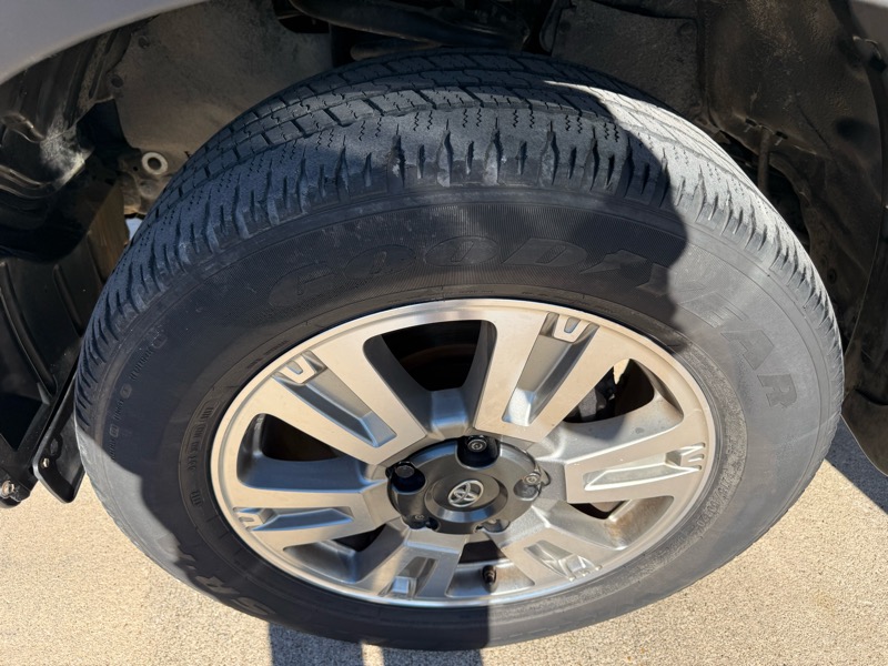 Toyota Tundra Tundra-Grade Double Cab 4.6L 2WD 2013 Toyota Tundra Tundra-Grade Double Cab 4.6L 2WD 2013