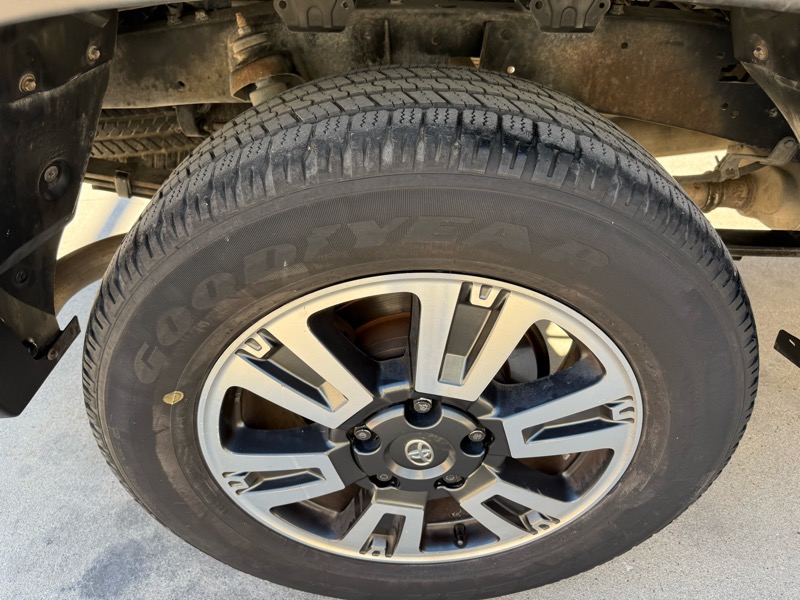 Toyota Tundra Tundra-Grade Double Cab 4.6L 2WD 2013 Toyota Tundra Tundra-Grade Double Cab 4.6L 2WD 2013