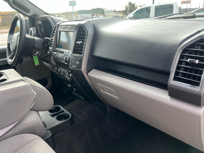 Ford F-150 4WD SuperCrew 139" FX4 2019