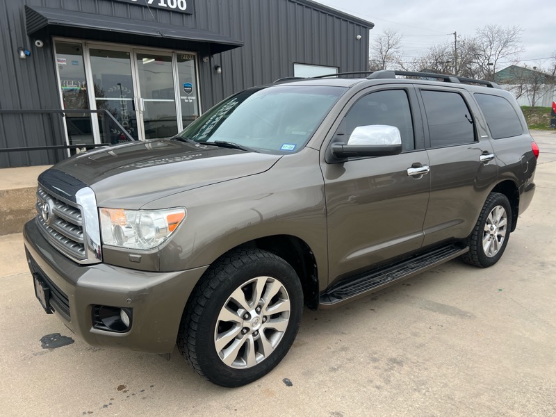 Toyota Sequoia Limited 4WD FFV 2014