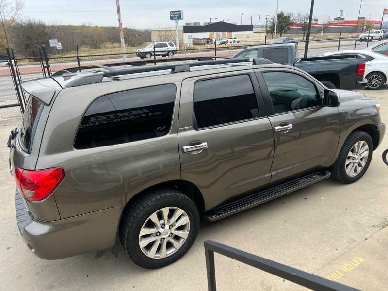 Toyota Sequoia Limited 4WD FFV 2014