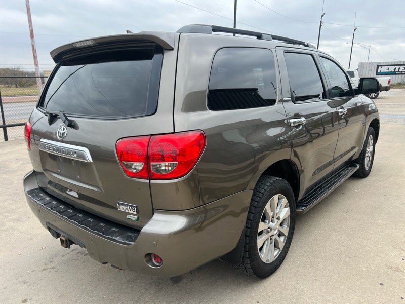 Toyota Sequoia Limited 4WD FFV 2014