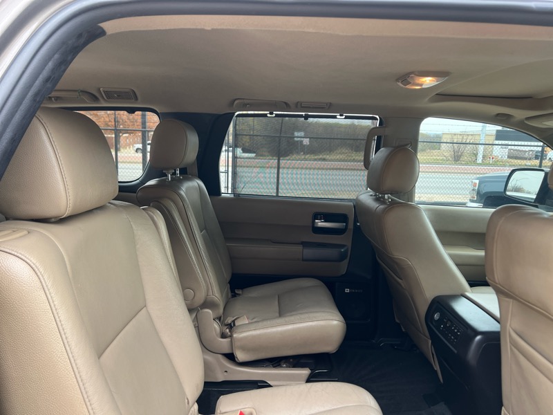 Toyota Sequoia Limited 4WD FFV 2014