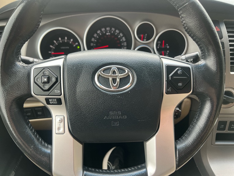Toyota Sequoia Limited 4WD FFV 2014