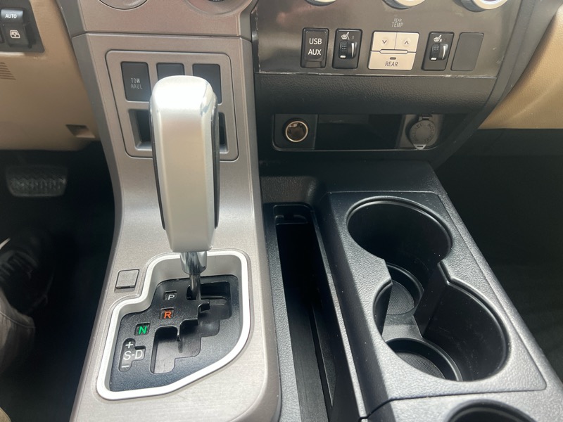 Toyota Sequoia Limited 4WD FFV 2014