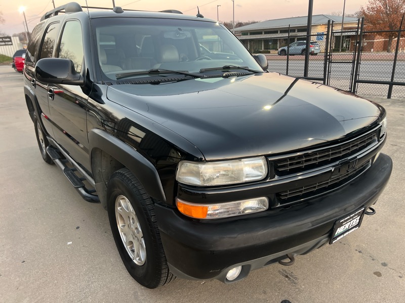 Chevrolet Tahoe 4WD 2004