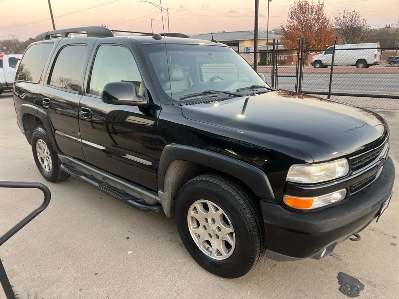 Chevrolet Tahoe 4WD 2004