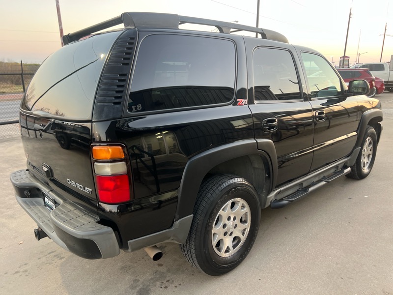 Chevrolet Tahoe 4WD 2004
