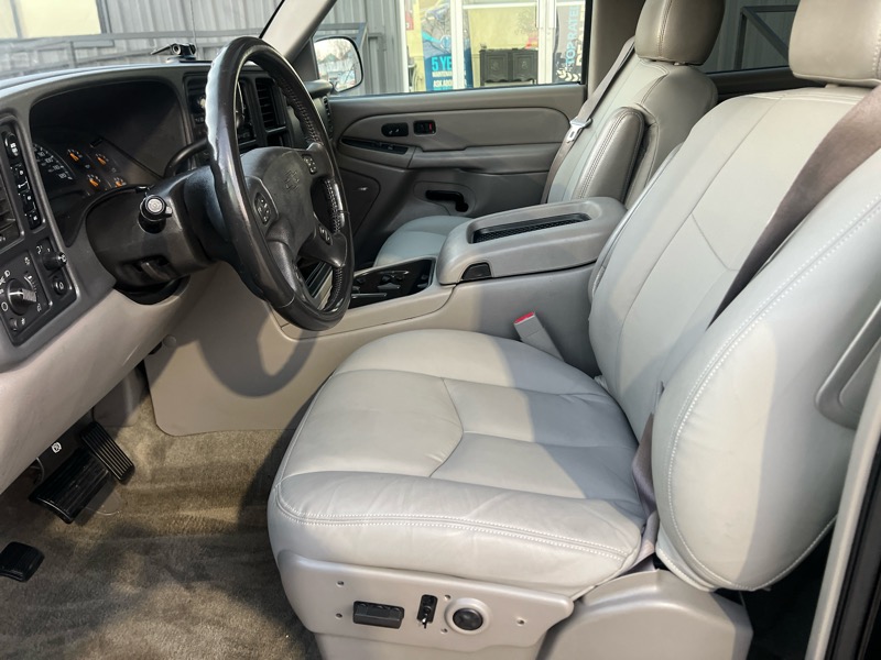 Chevrolet Tahoe 4WD 2004