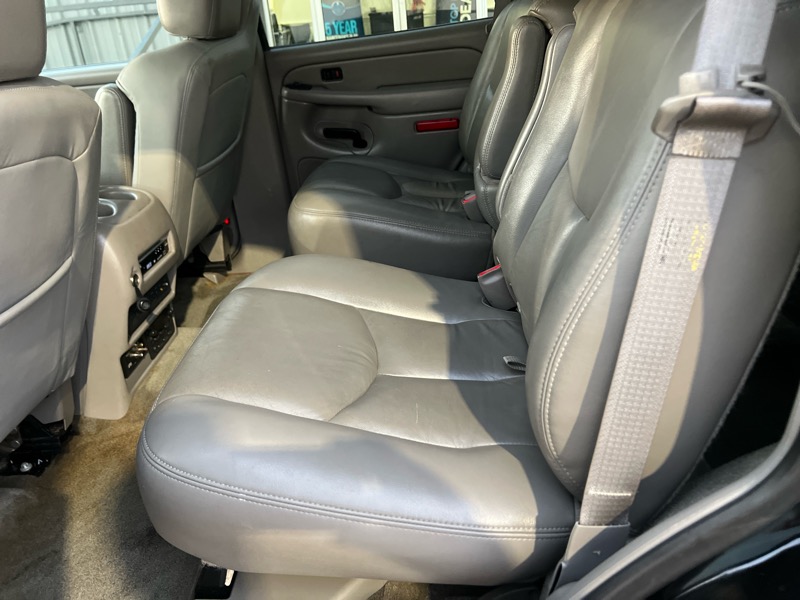 Chevrolet Tahoe 4WD 2004