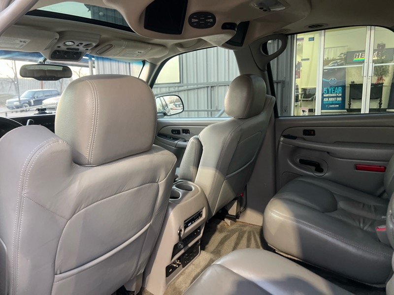 Chevrolet Tahoe 4WD 2004