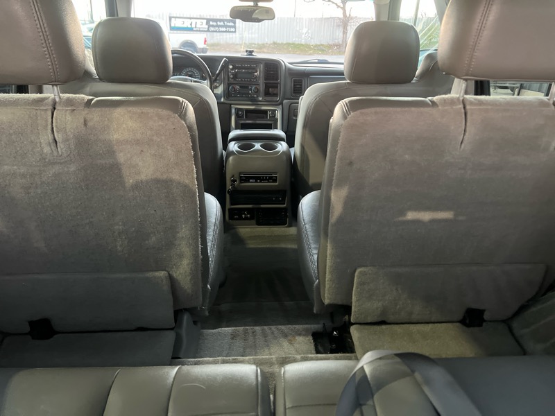 Chevrolet Tahoe 4WD 2004