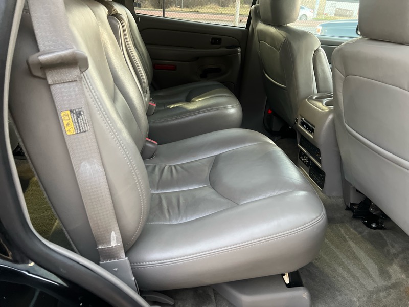 Chevrolet Tahoe 4WD 2004