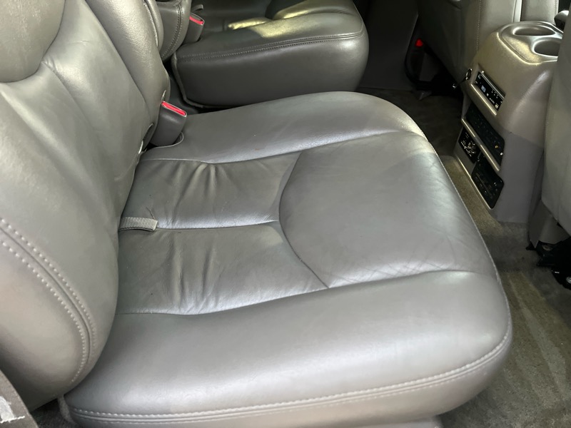 Chevrolet Tahoe 4WD 2004