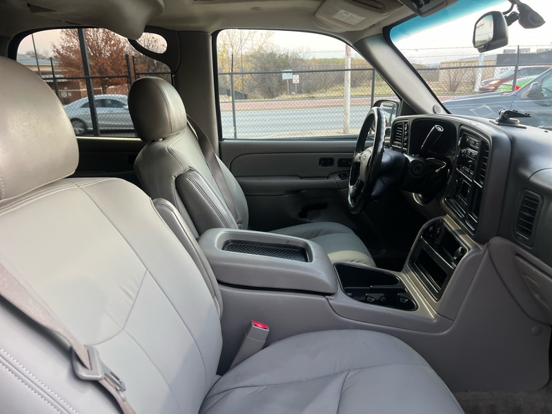 Chevrolet Tahoe 4WD 2004