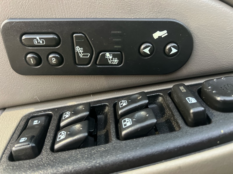 Chevrolet Tahoe 4WD 2004