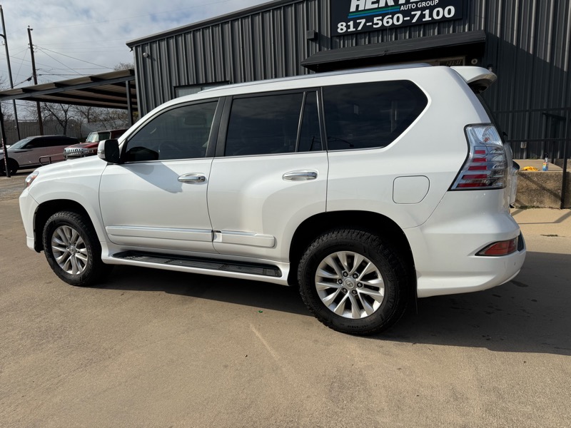 Lexus GX 460 Base 2017