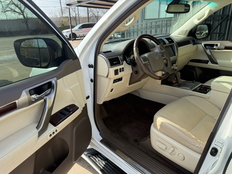 Lexus GX 460 Base 2017