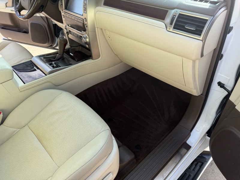 Lexus GX 460 Base 2017