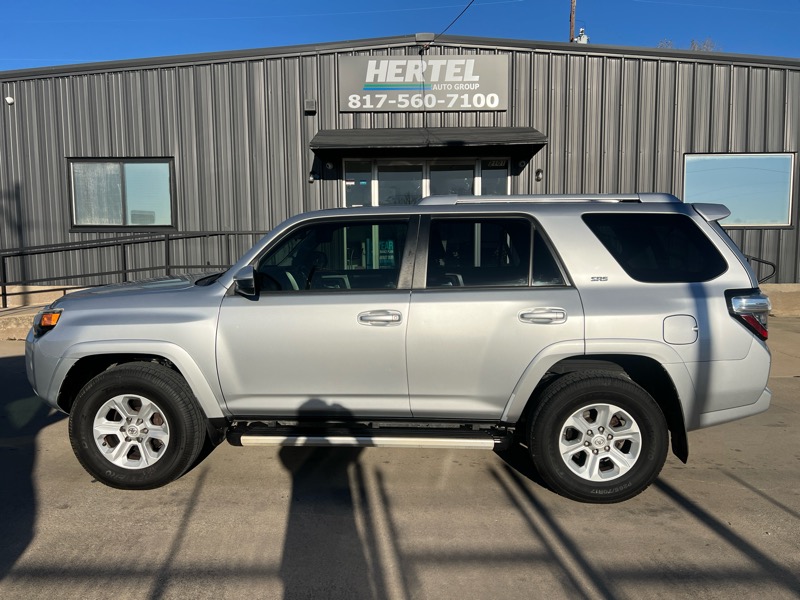 Toyota 4Runner SR5 4WD 2014