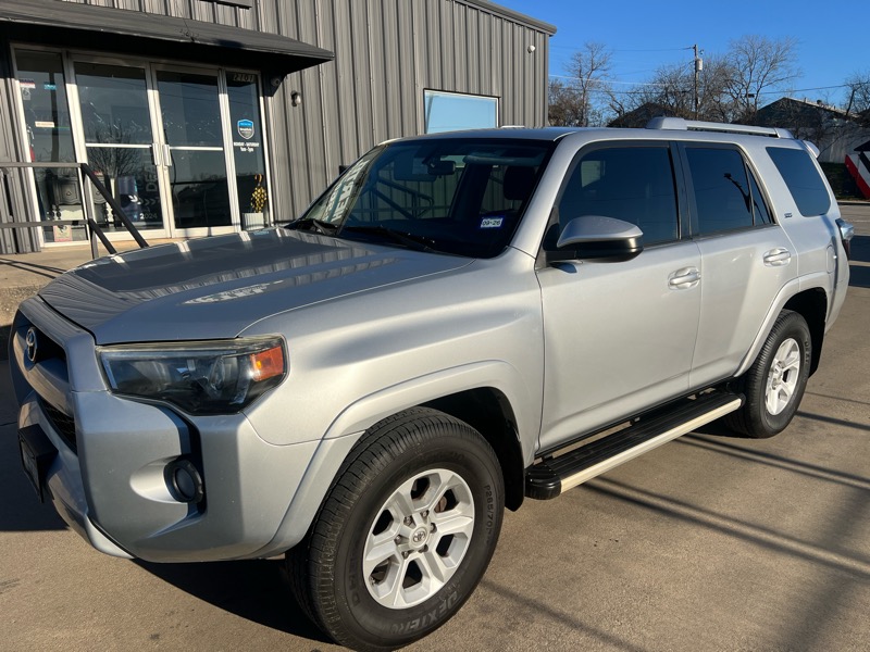 Toyota 4Runner SR5 4WD 2014