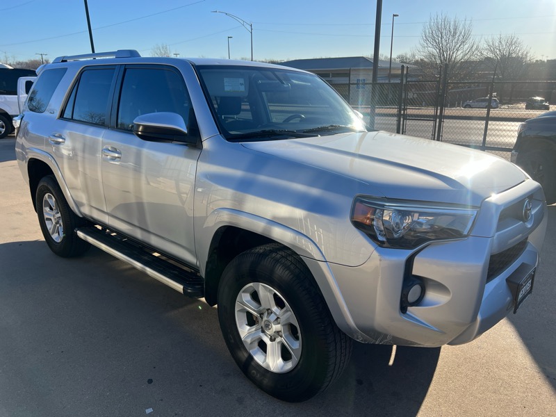Toyota 4Runner SR5 4WD 2014