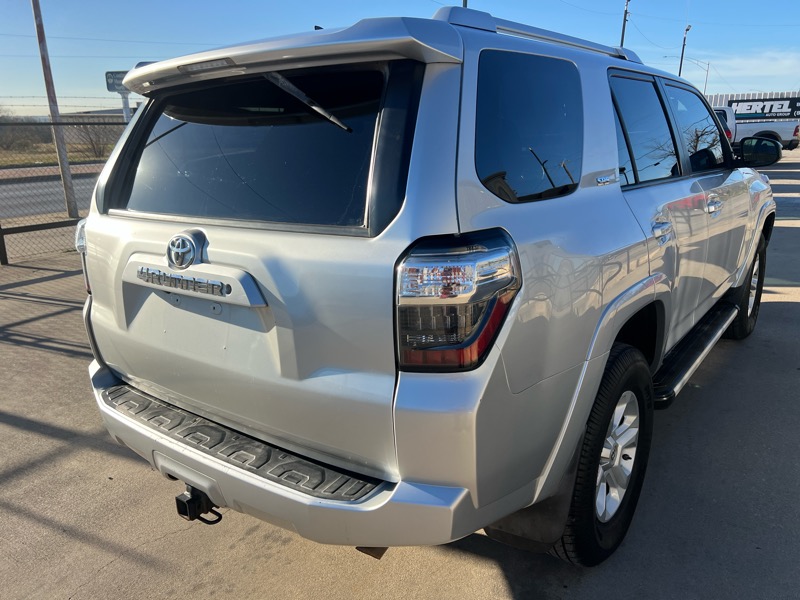 Toyota 4Runner SR5 4WD 2014