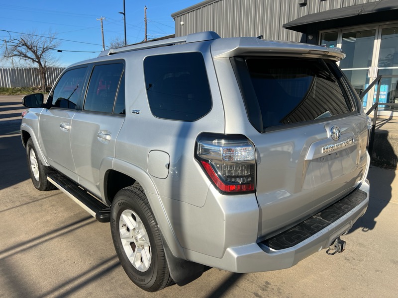 Toyota 4Runner SR5 4WD 2014