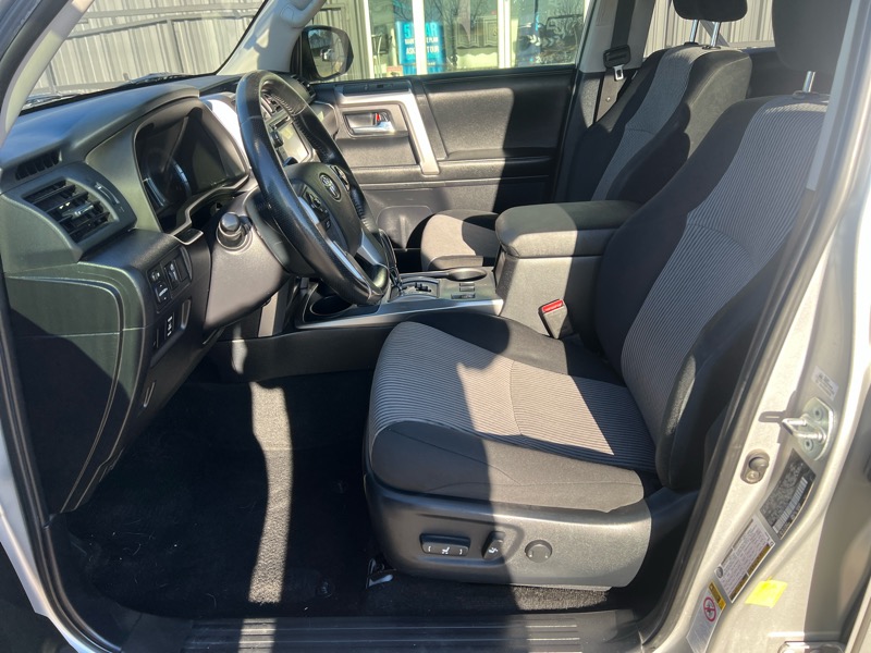 Toyota 4Runner SR5 4WD 2014