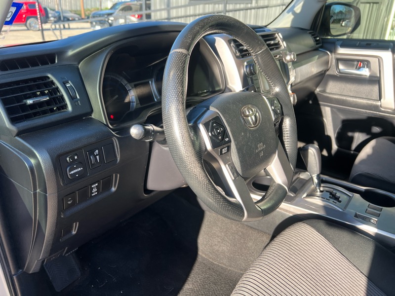 Toyota 4Runner SR5 4WD 2014