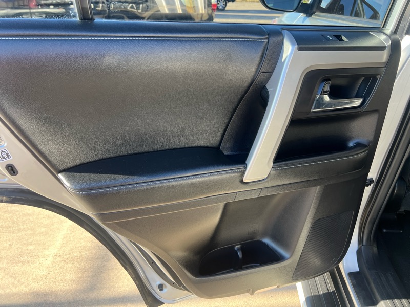 Toyota 4Runner SR5 4WD 2014