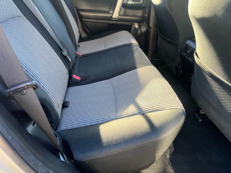 Toyota 4Runner SR5 4WD 2014