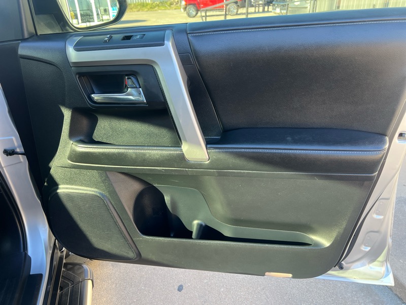 Toyota 4Runner SR5 4WD 2014