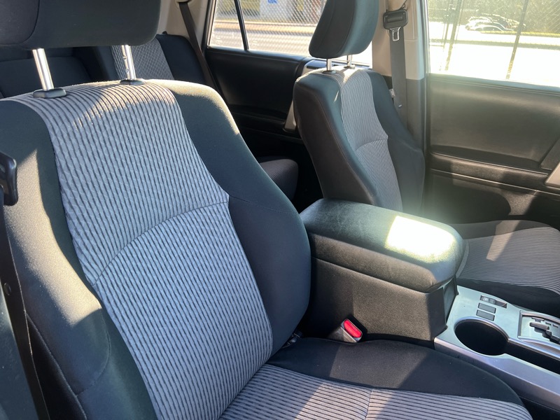 Toyota 4Runner SR5 4WD 2014