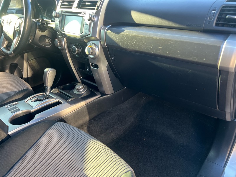 Toyota 4Runner SR5 4WD 2014