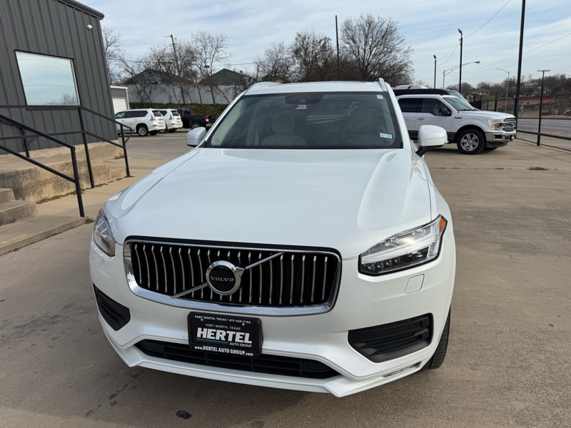 Volvo XC90 T6 Momentum AWD 2022