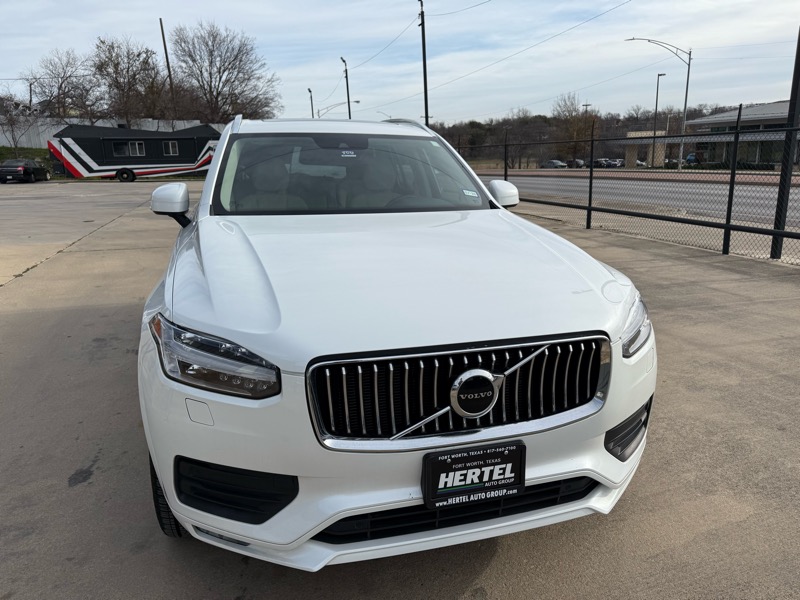 Volvo XC90 T6 Momentum AWD 2022