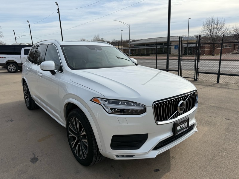 Volvo XC90 T6 Momentum AWD 2022