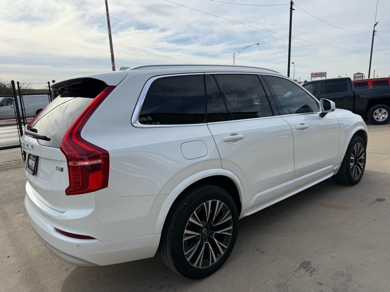 Volvo XC90 T6 Momentum AWD 2022