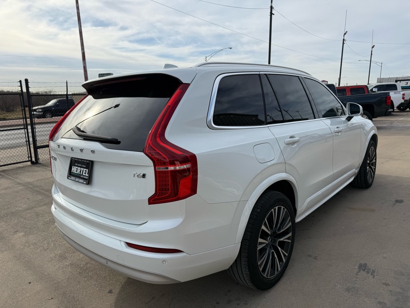 Volvo XC90 T6 Momentum AWD 2022
