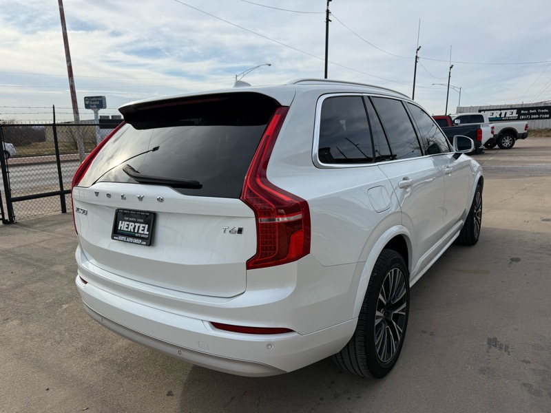 Volvo XC90 T6 Momentum AWD 2022