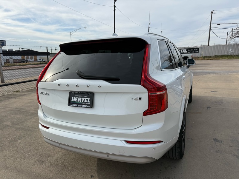 Volvo XC90 T6 Momentum AWD 2022