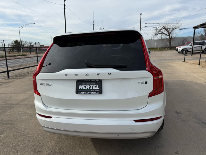 Volvo XC90 T6 Momentum AWD 2022